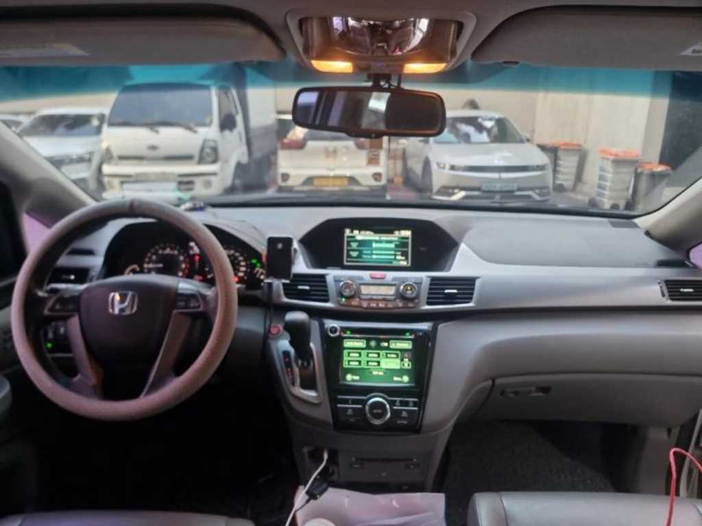 Honda Odyssey - Vista 10