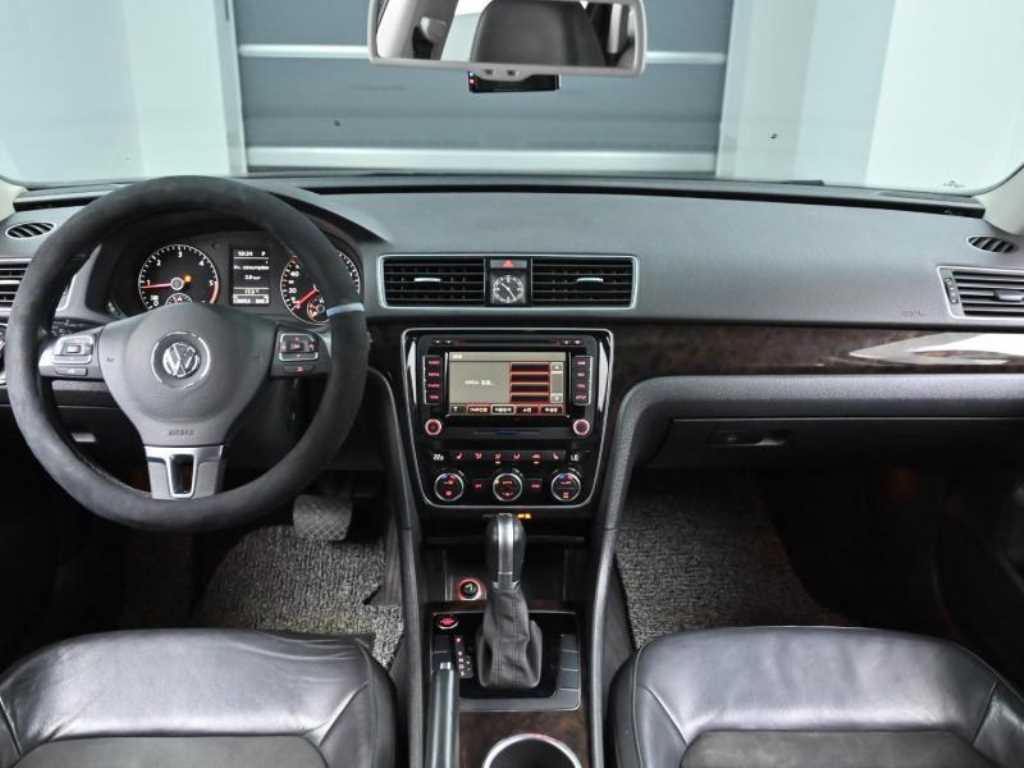 Volkswagen Passat - Vista 7