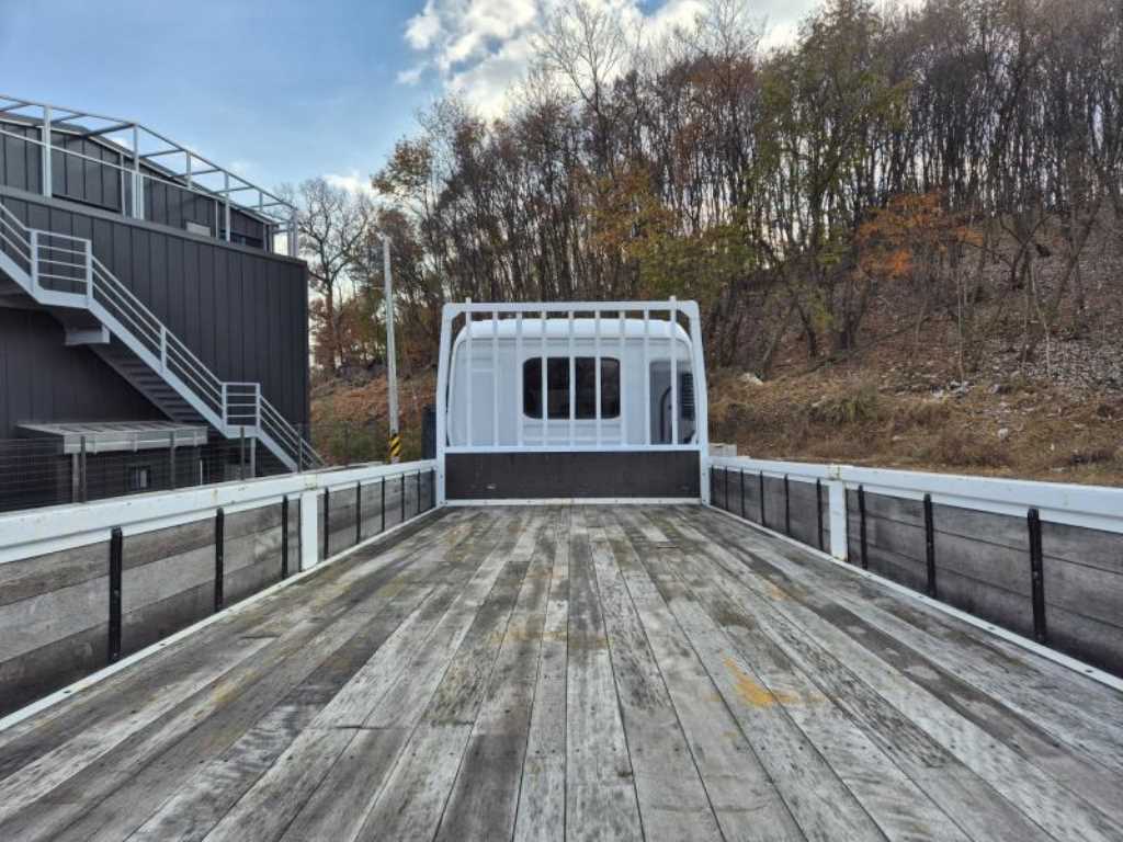 medium and large cargo Cargo - Vista 7