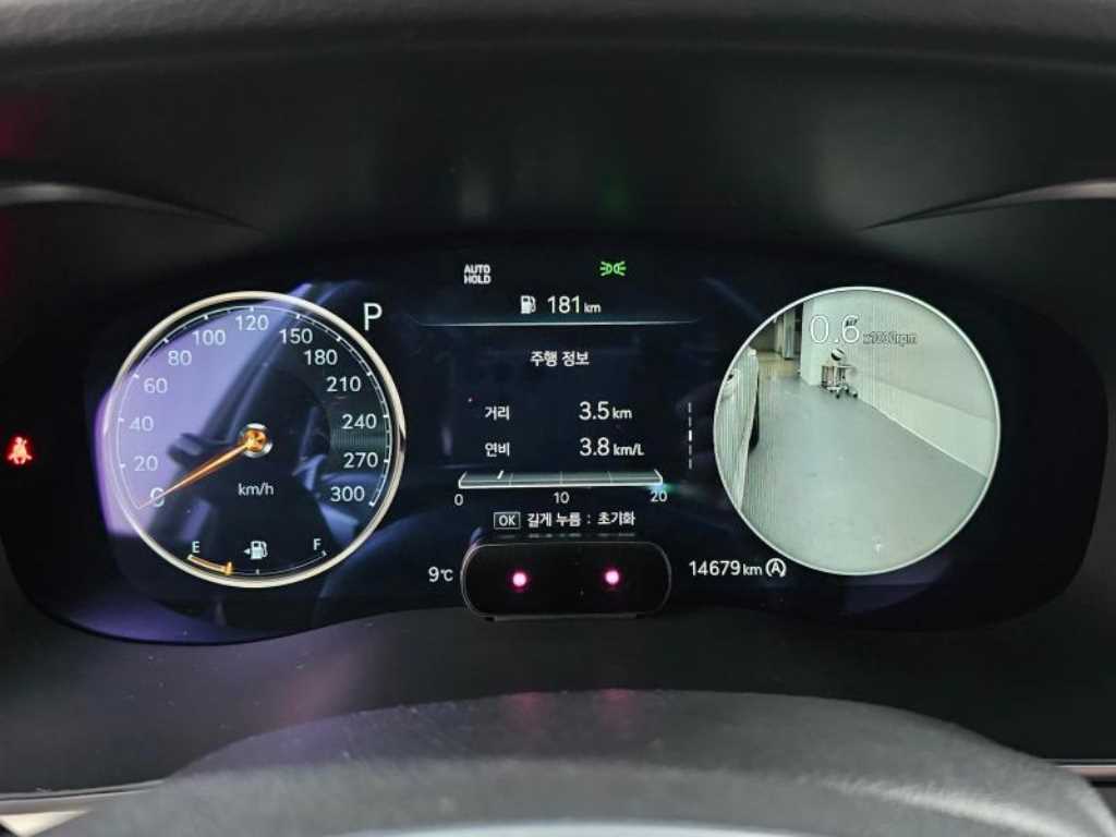 Genesis G70 - Vista 8