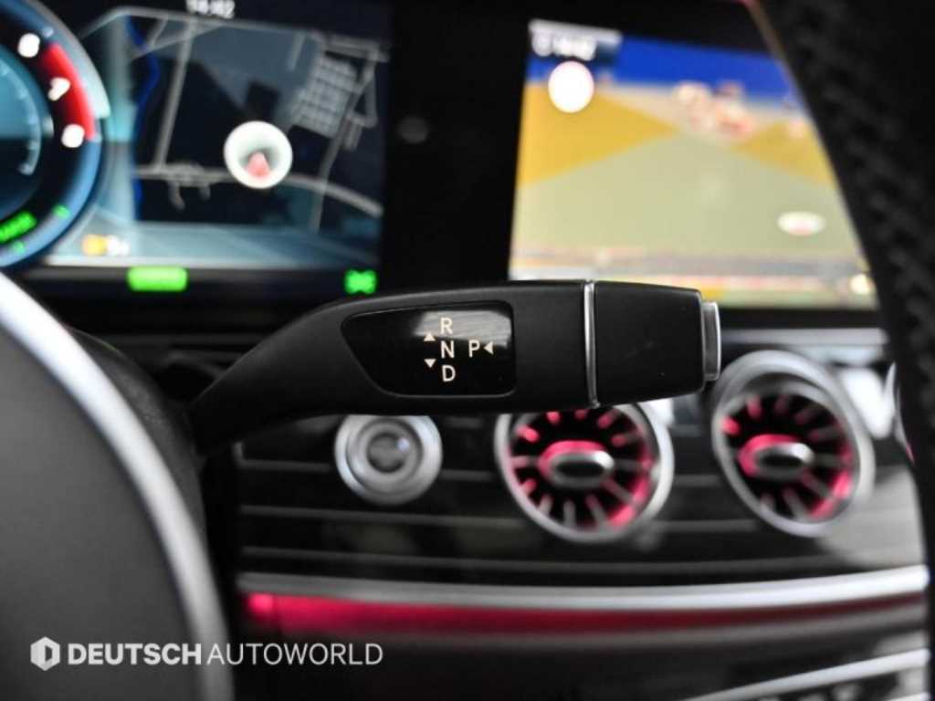 Mercedes Benz CLS Class - Vista 8