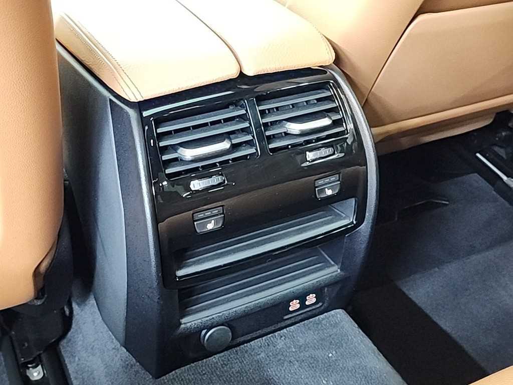 BMW 5 Series 2022 Negro - Importación desde Corea - HF Imports Iquique - Foto 13