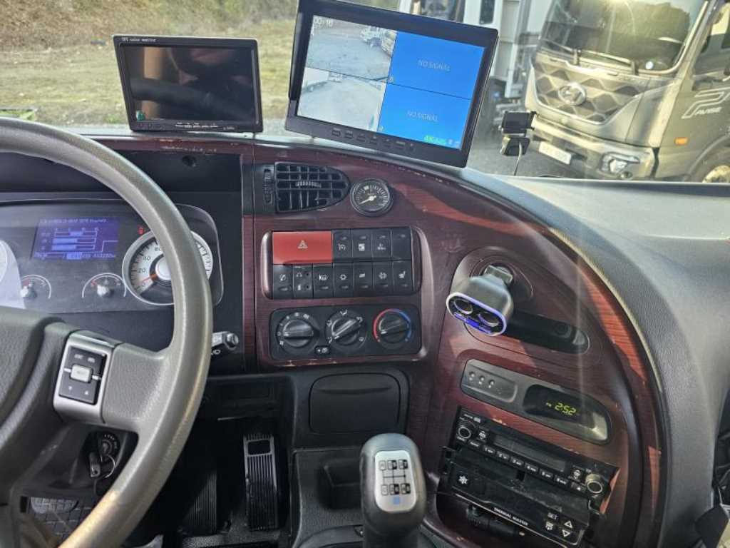 medium and large cargo truck 2015 Blanco - Importación desde Corea - HF Imports Iquique - Foto 15