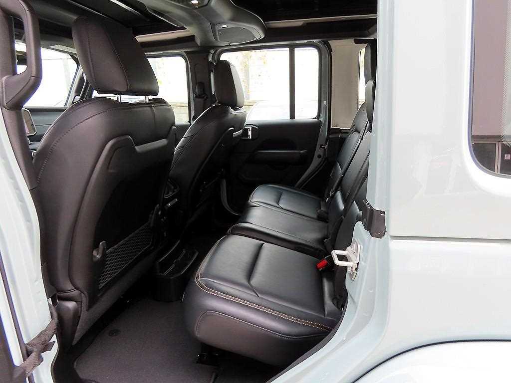 Jeep Wrangler - Vista 6