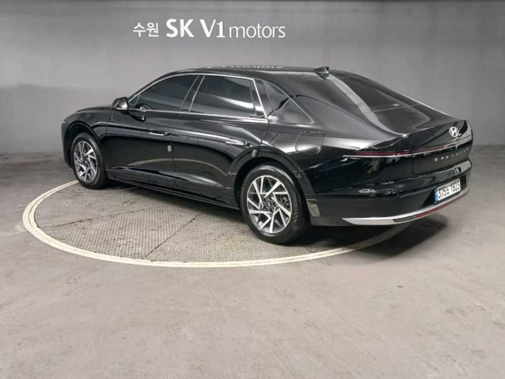 HYUNDAI Grandeur - Vista 4
