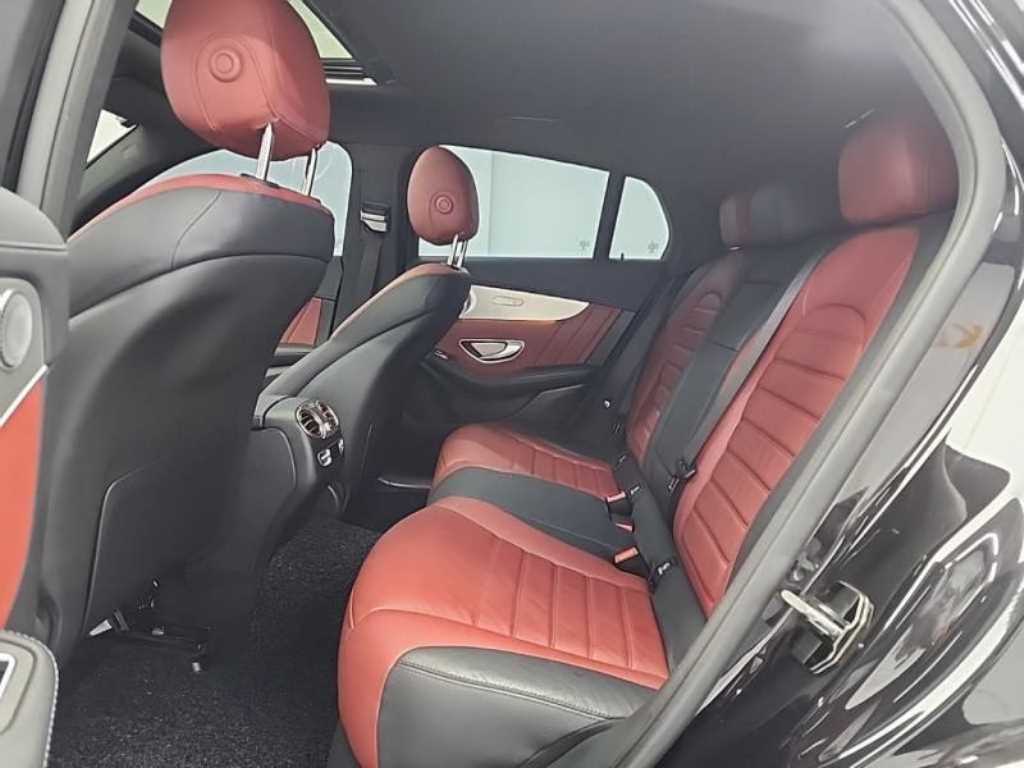 Mercedes Benz GLC Class - Vista 12