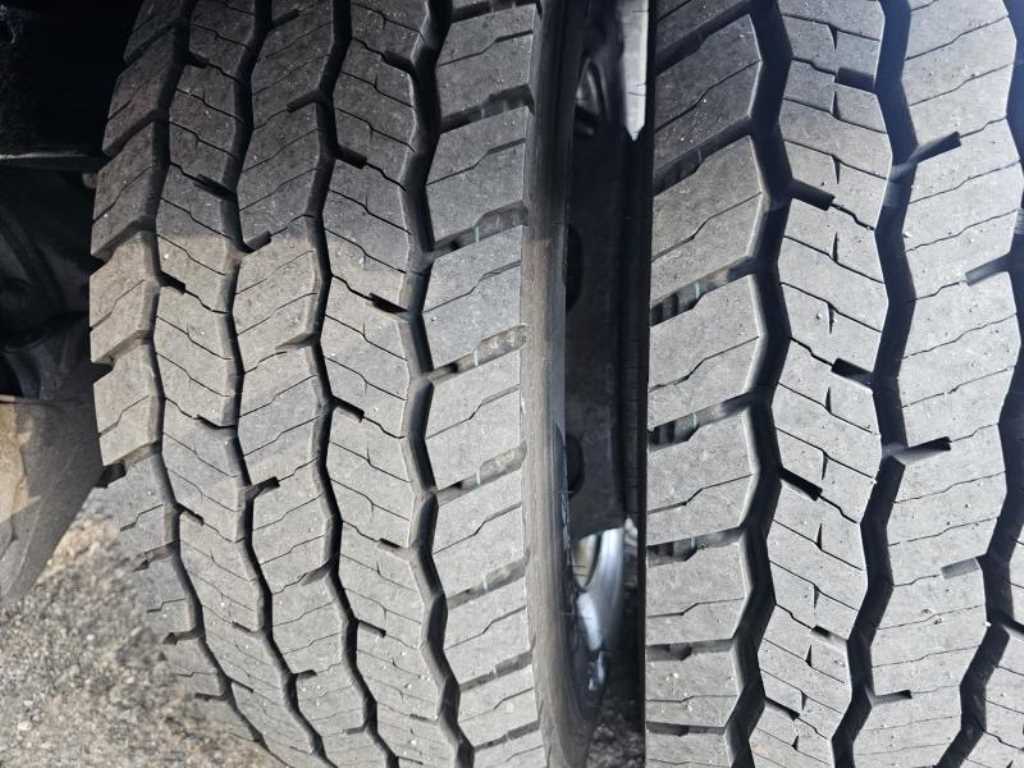 medium and large cargo truck 2015 Blanco - Importación desde Corea - HF Imports Iquique - Foto 20