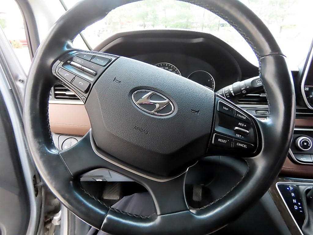 HYUNDAI Starex - Vista 9