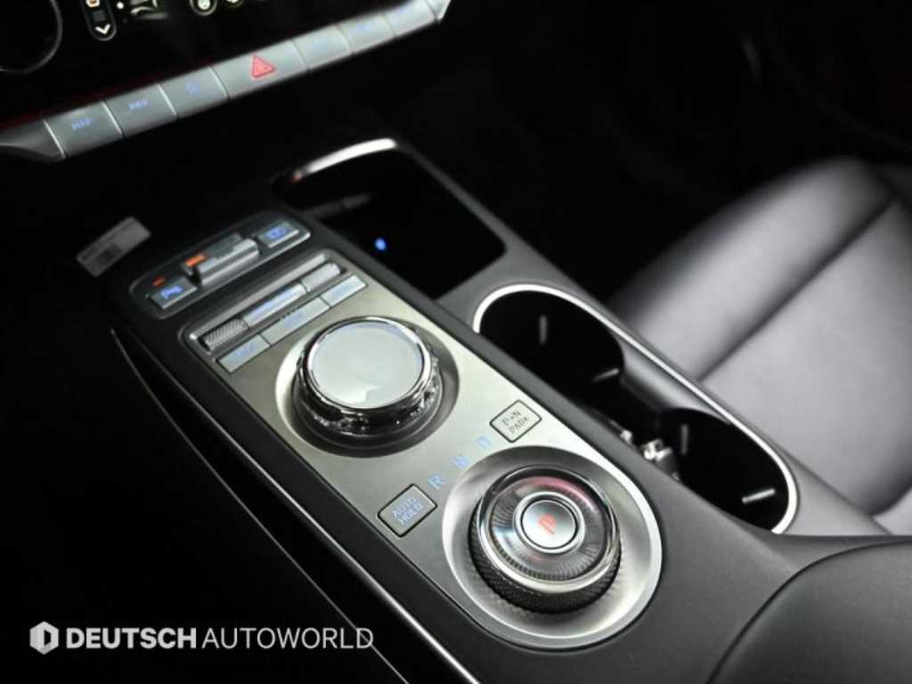 Genesis GV70 - Vista 9