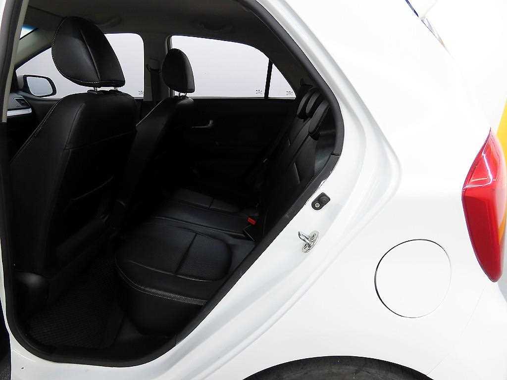 KIA Morning - Vista 6