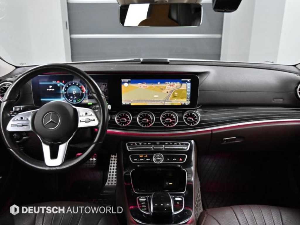 Mercedes Benz CLS Class - Vista 5