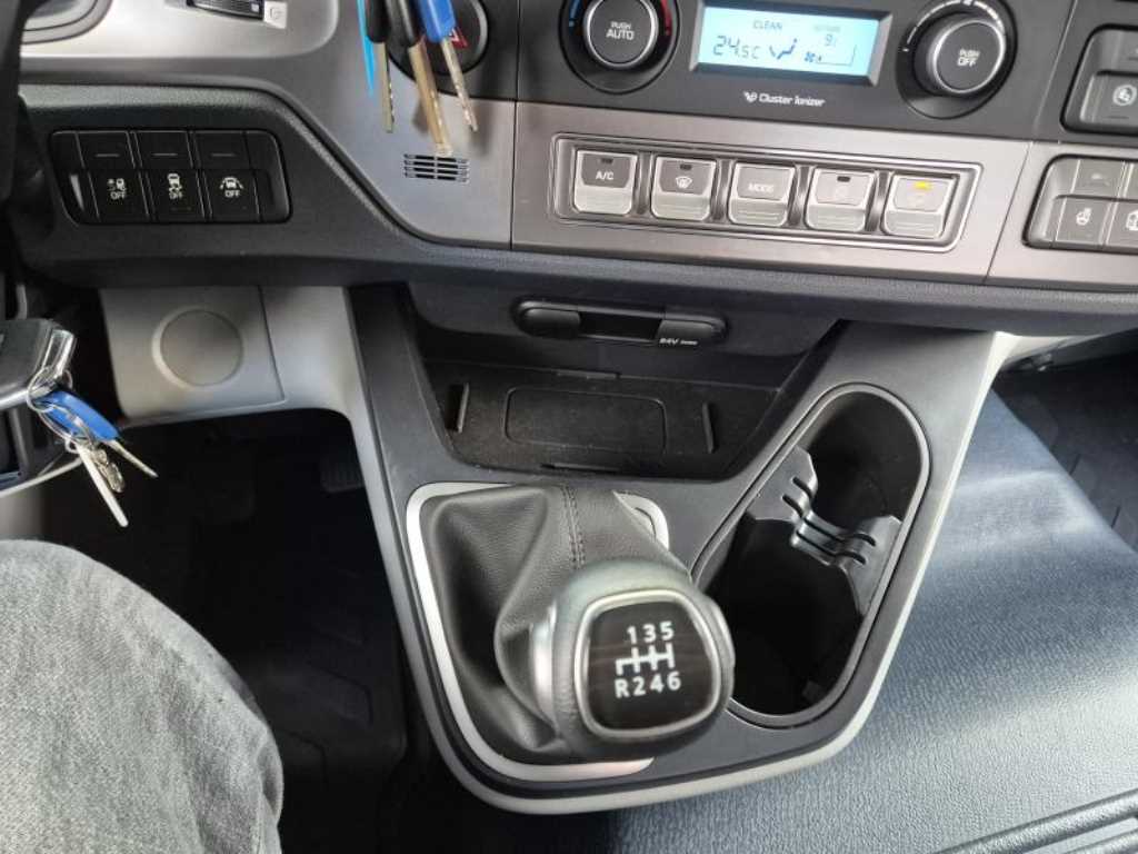 medium and large cargo Cargo 2023 Blanco - Importación desde Corea - HF Imports Iquique - Foto 18