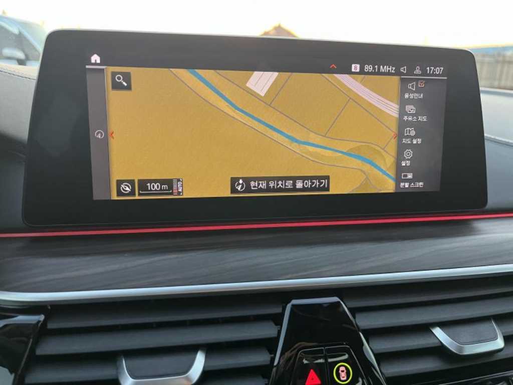 BMW 5 Series - Vista 9