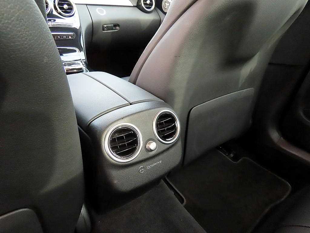 Mercedes Benz C Class 2019 Blanco - Importación desde Corea - HF Imports Iquique - Foto 18