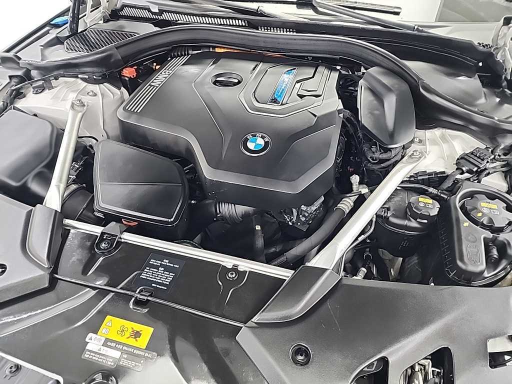 BMW 5 Series - Vista 5