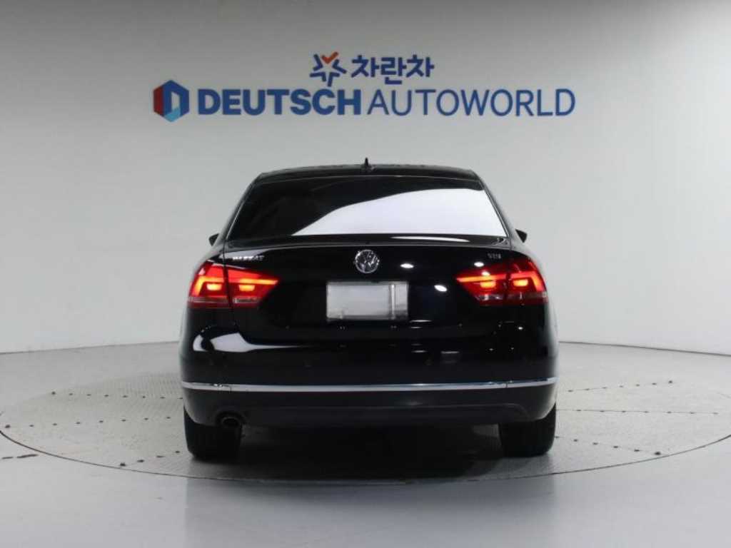 Volkswagen Passat - Vista 4
