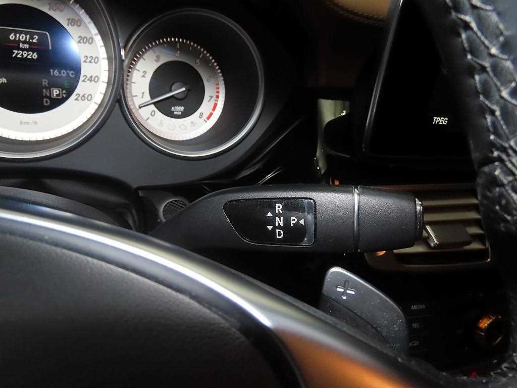 Mercedes Benz CLS Class - Vista 12