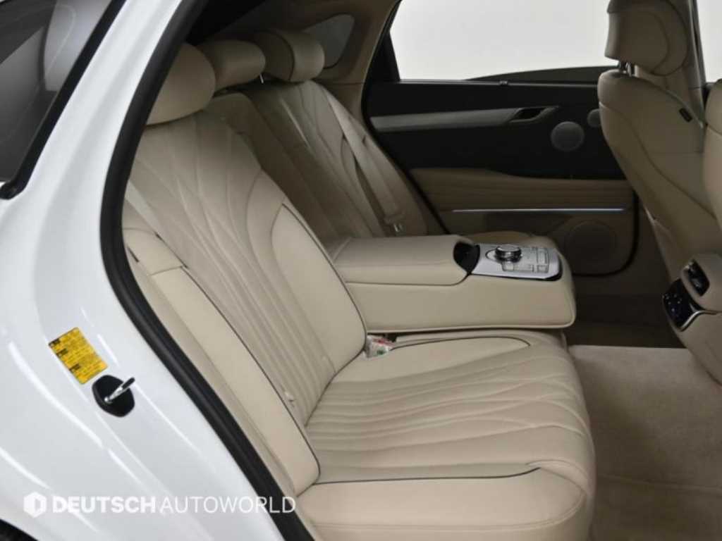 Genesis G80 - Vista 12