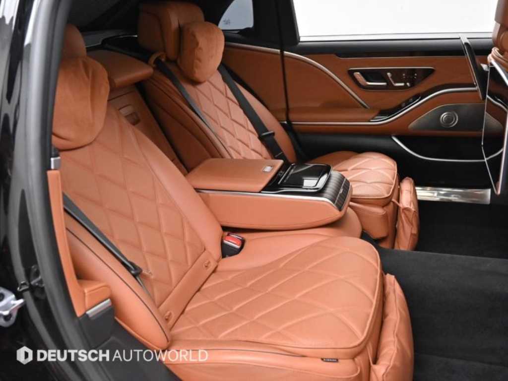 Mercedes Benz S Class - Vista 12