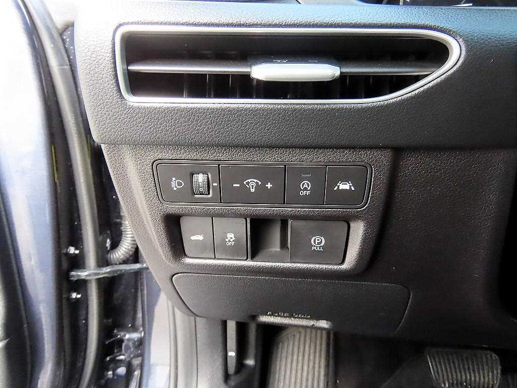 HYUNDAI Sonata - Vista 11