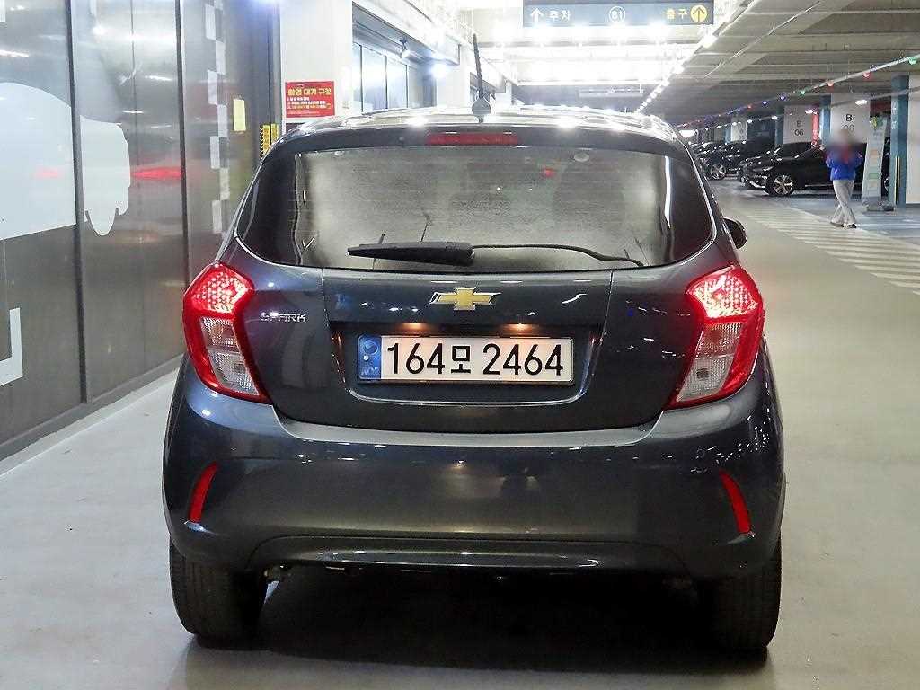 Chevrolet Spark - Vista 5