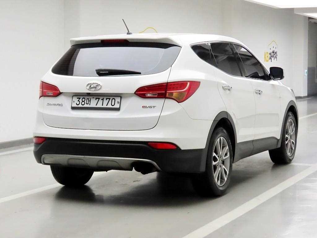 HYUNDAI Santa Fe - Vista 4