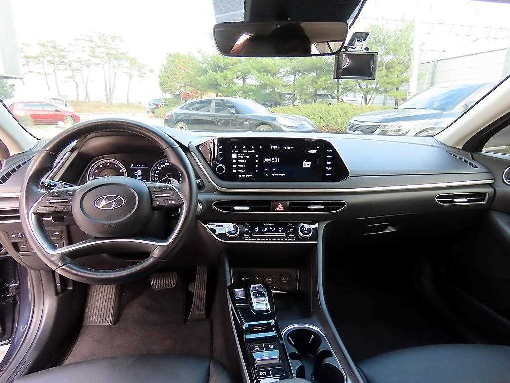 HYUNDAI Sonata - Vista 7