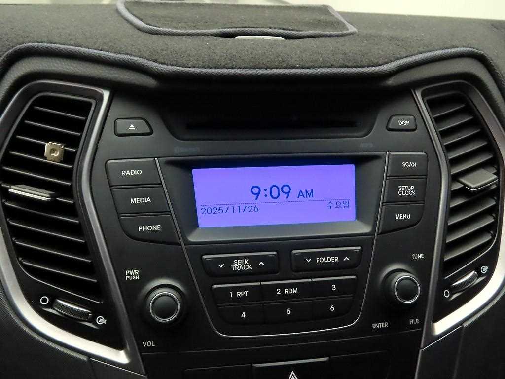 HYUNDAI Santa Fe - Vista 9