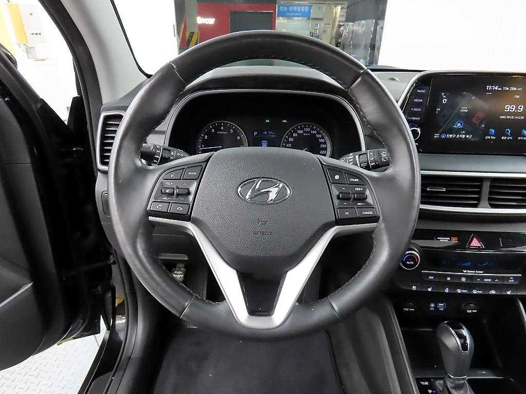 HYUNDAI Tucson - Vista 9