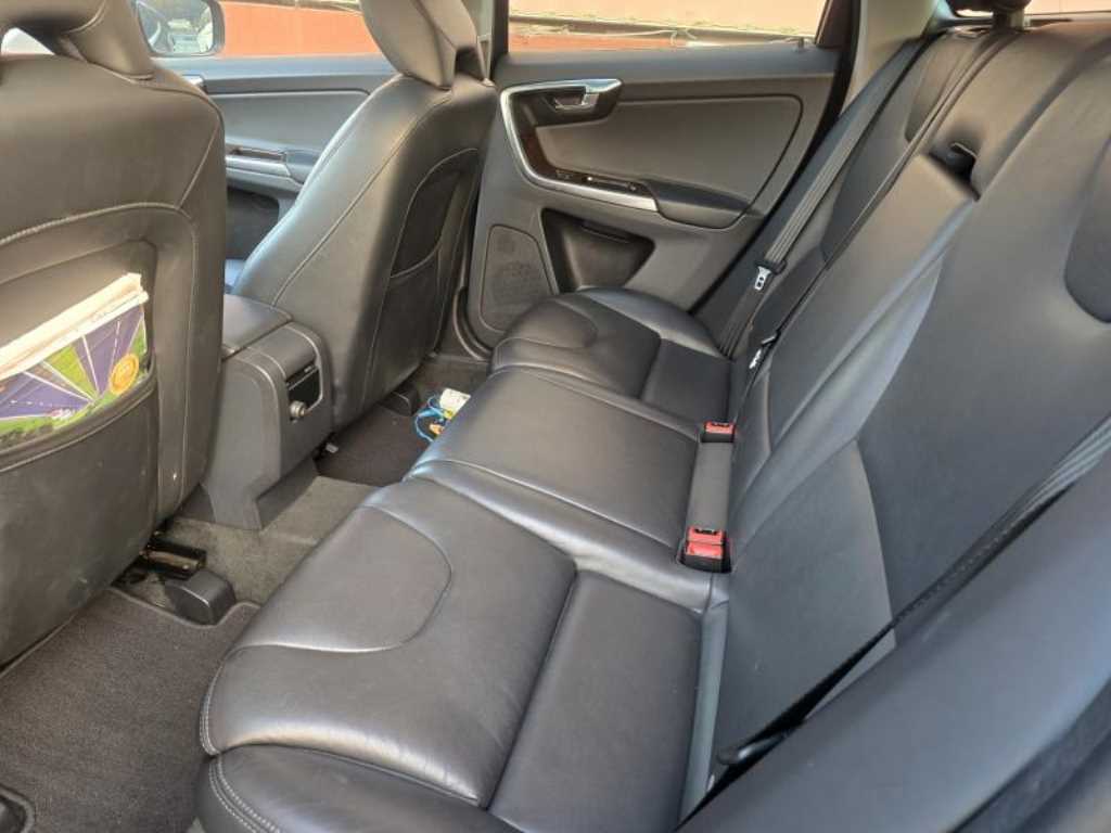 Volvo XC60 - Vista 8