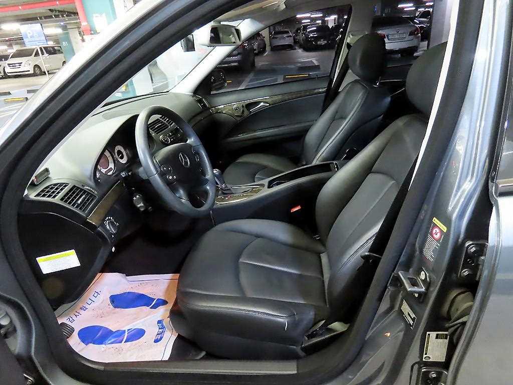 Mercedes Benz E class - Vista 6