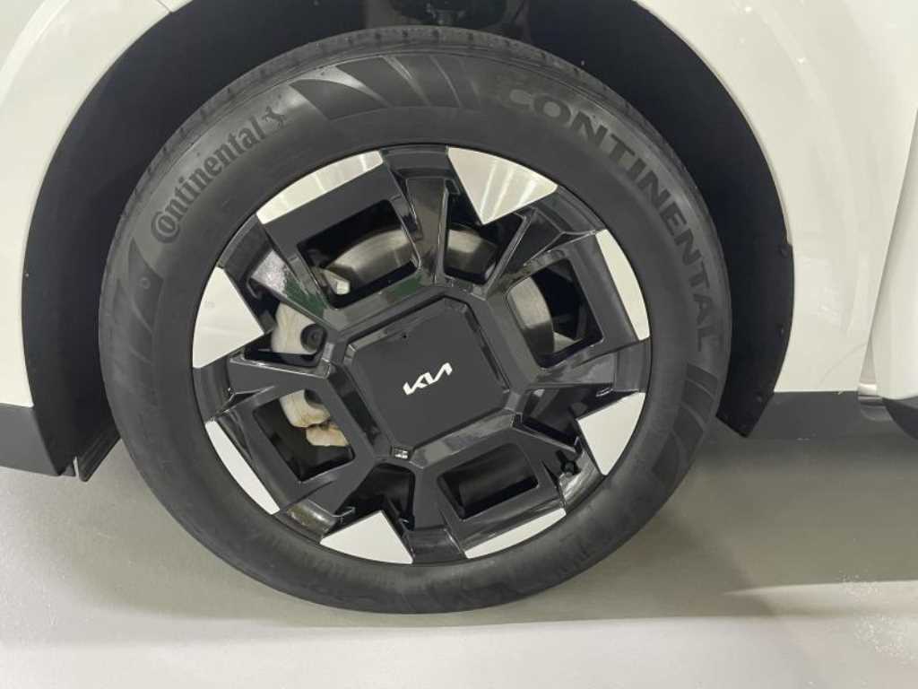 KIA Carnival - Vista 5