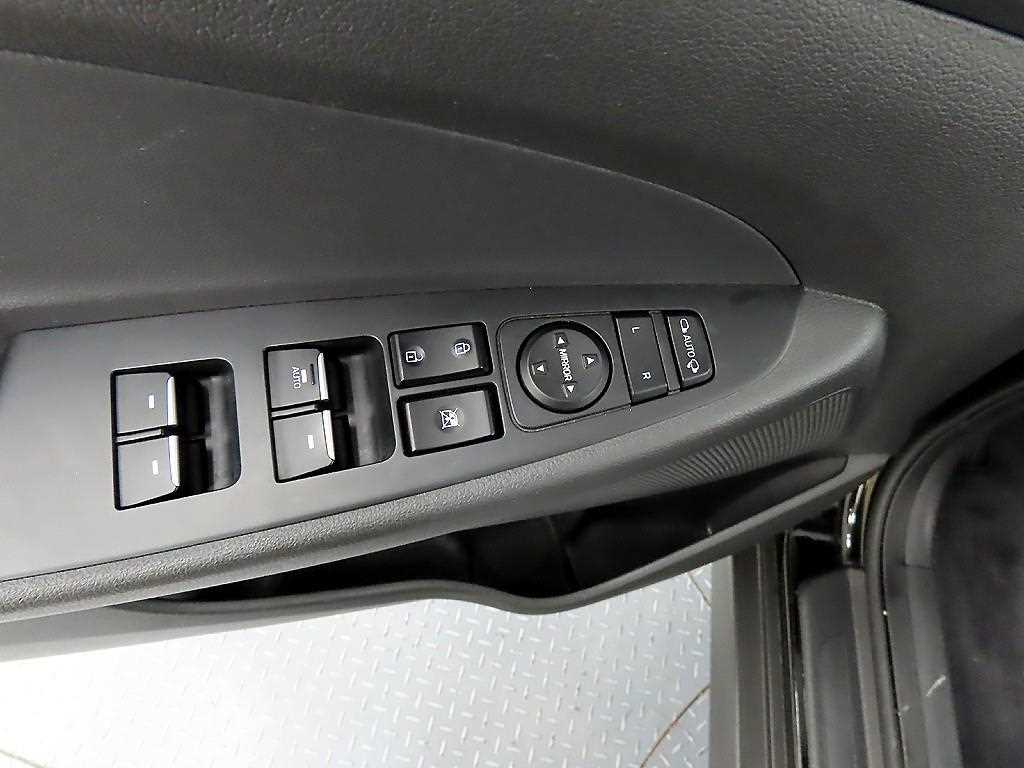 HYUNDAI Tucson - Vista 11