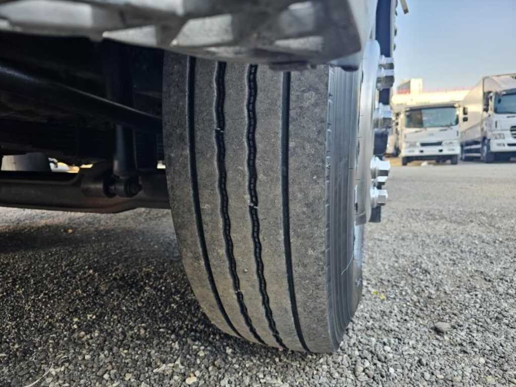 medium and large cargo truck 2015 Blanco - Importación desde Corea - HF Imports Iquique - Foto 19