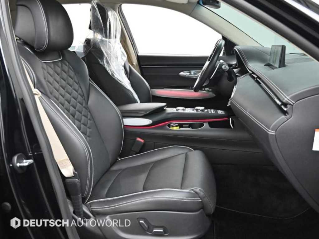 Genesis GV70 - Vista 10