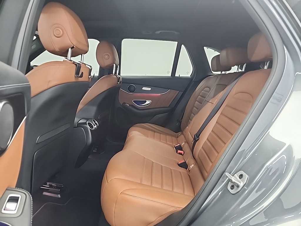 Mercedes Benz GLC Class - Vista 12