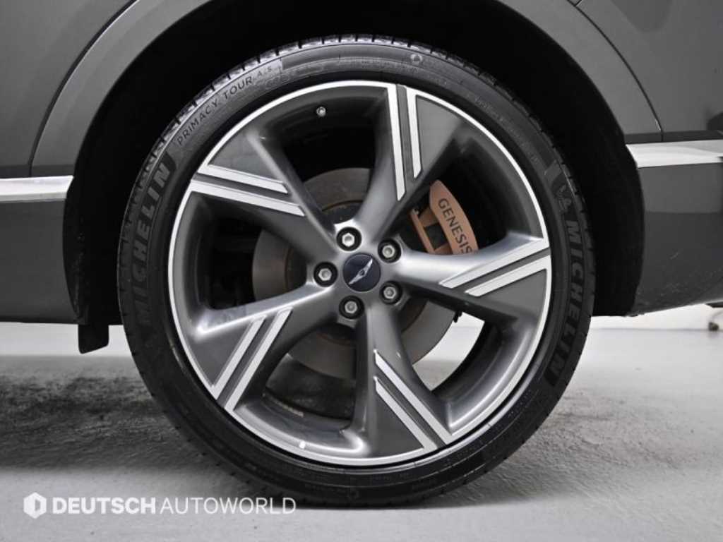 Genesis GV80 - Vista 5