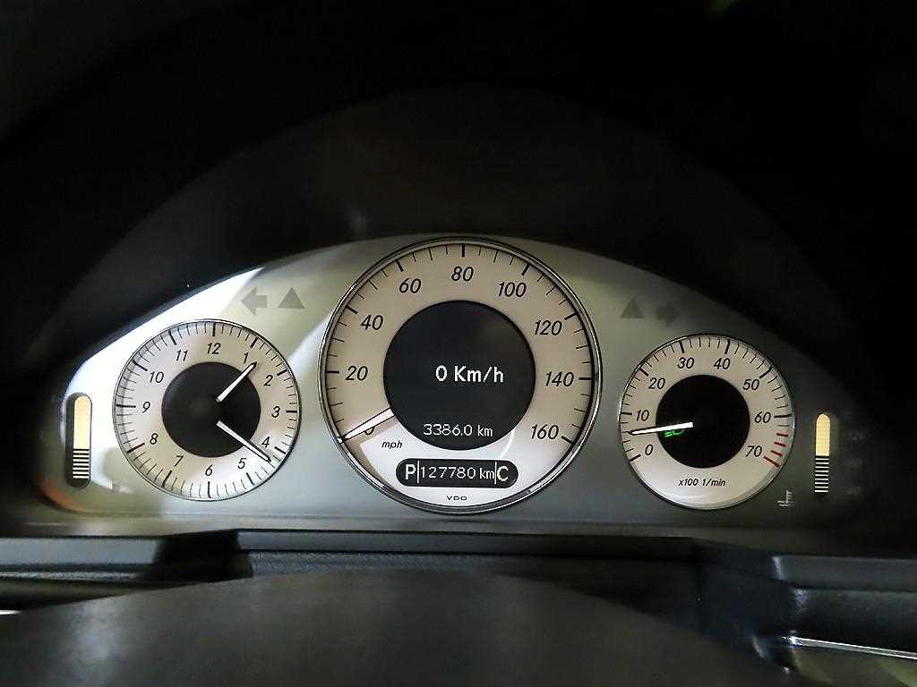 Mercedes Benz E class - Vista 9