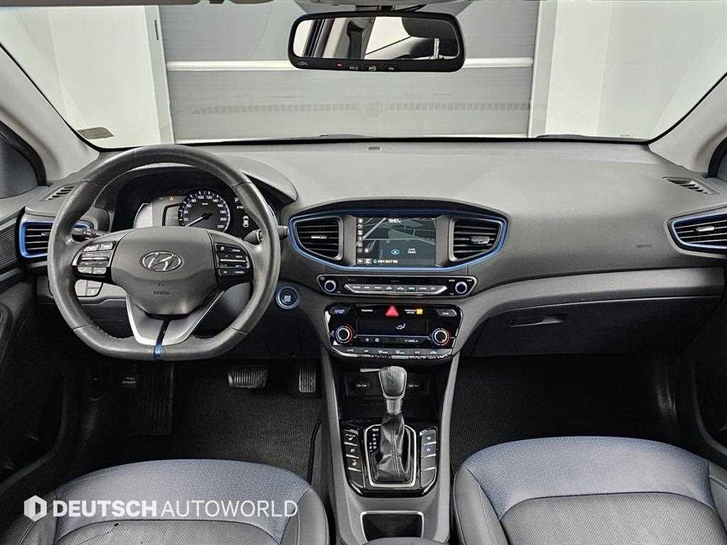 HYUNDAI Ioniq - Vista 6