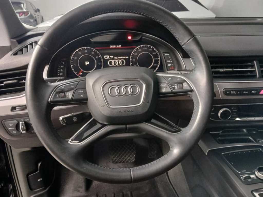 Audi Q7 - Vista 10