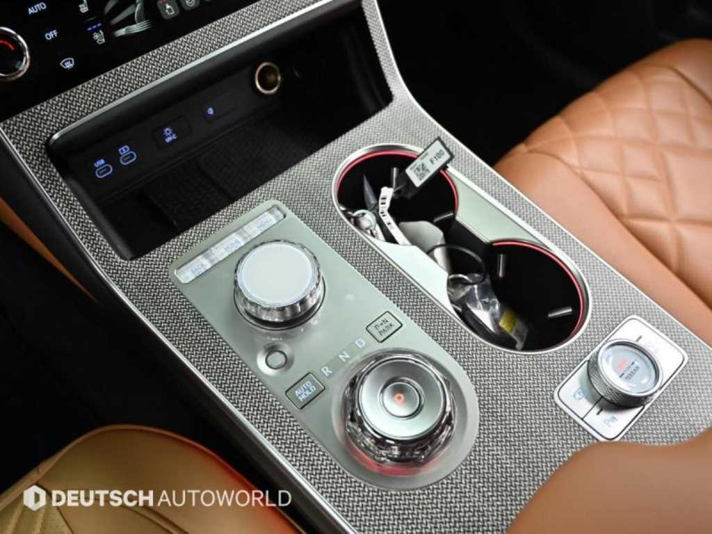 Genesis GV80 - Vista 9