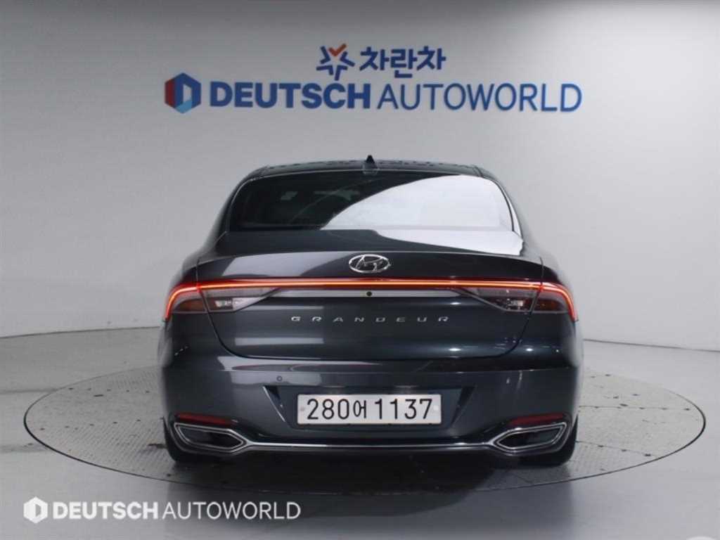 HYUNDAI Grandeur - Vista 4