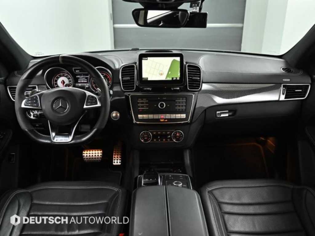 Mercedes Benz GLE Class - Vista 7