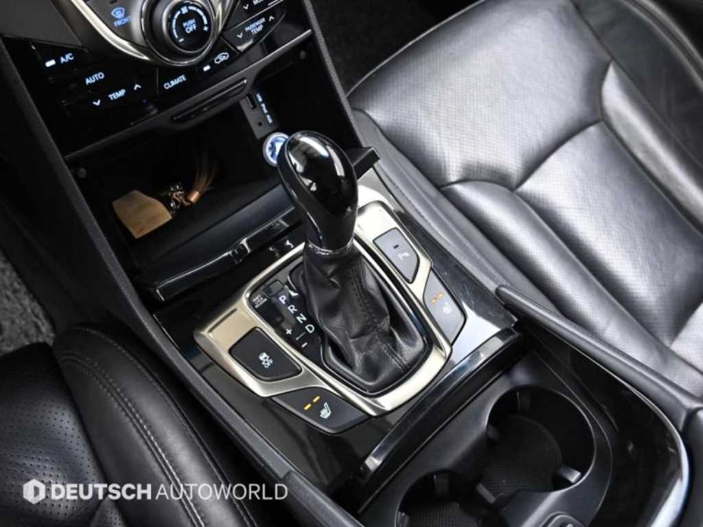 HYUNDAI Grandeur - Vista 9