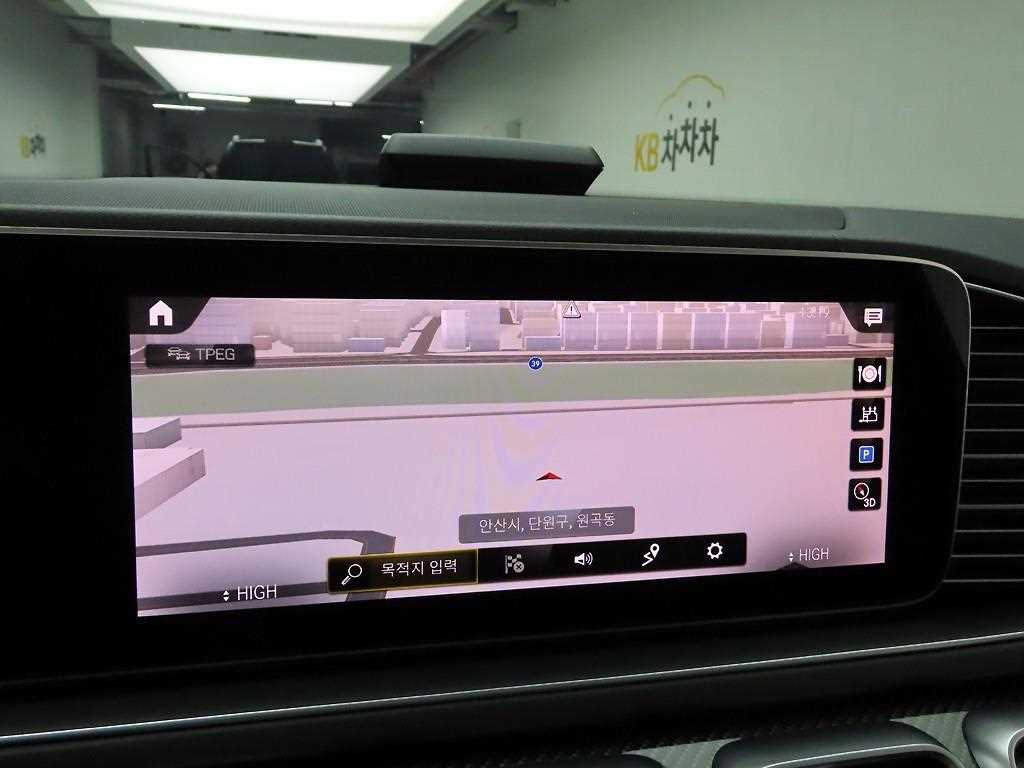 Mercedes Benz GLE Class - Vista 8