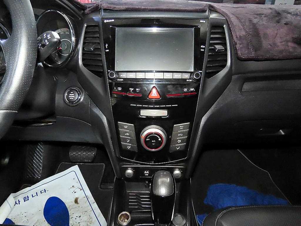 Ssangyong Tivoli - Vista 11