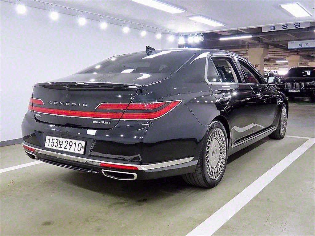 Genesis G90 - Vista 4