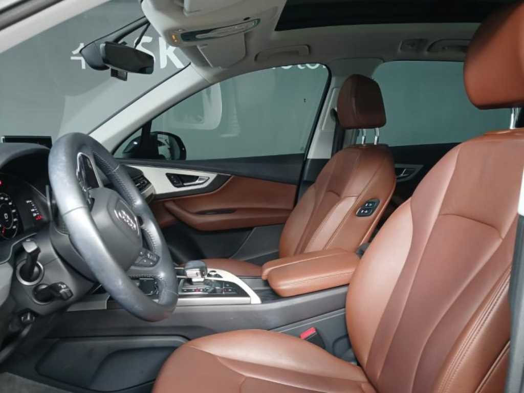 Audi Q7 - Vista 7