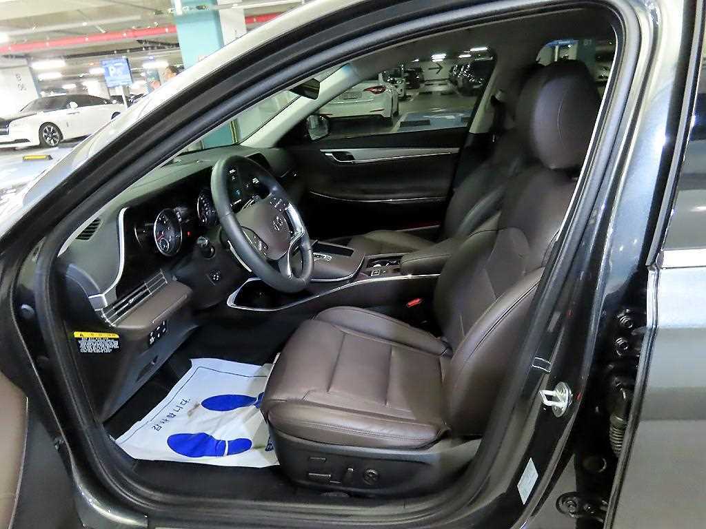 HYUNDAI Grandeur - Vista 6