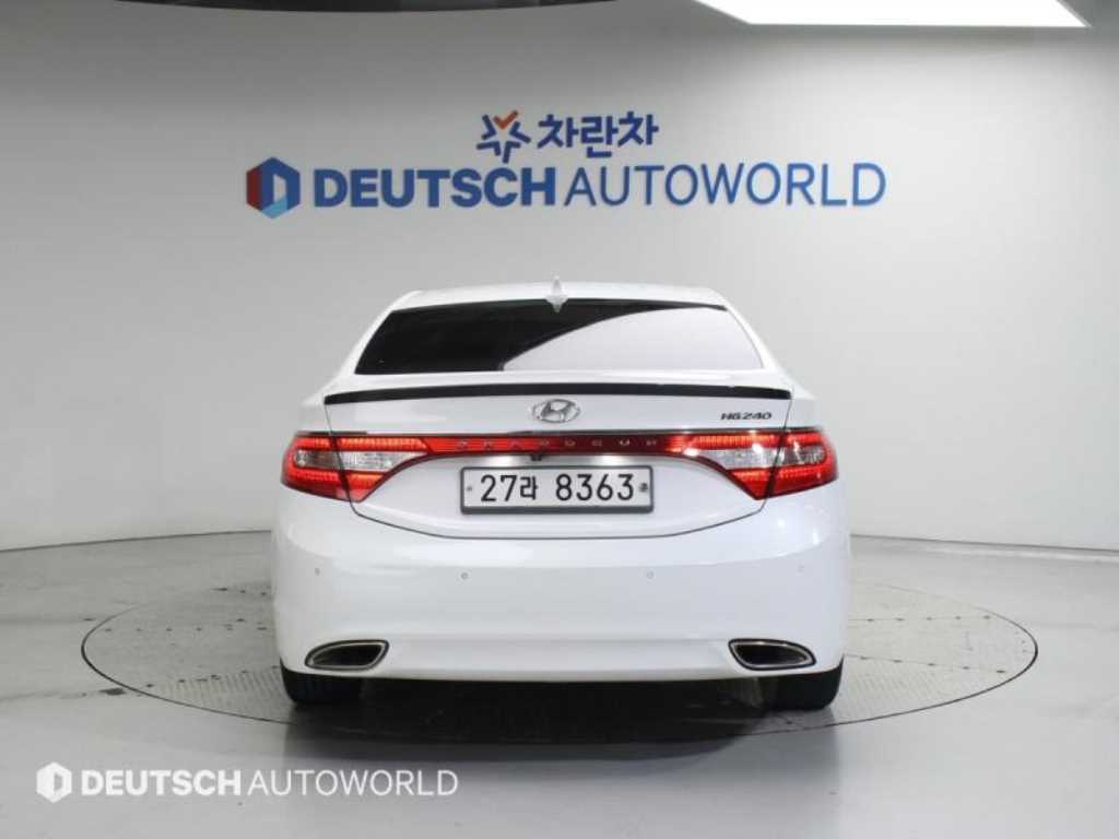 HYUNDAI Grandeur - Vista 4